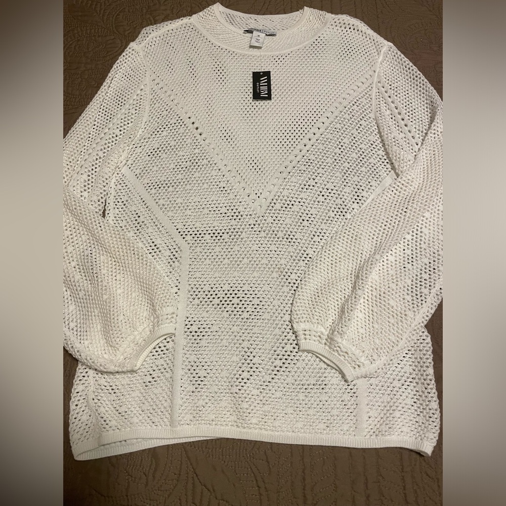 WHBM Outlet white long sleeve mock neck pointelle sweater / tunic. Size M. NWT